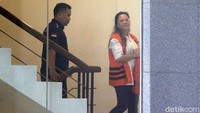 Namun Harun diduga berupaya menyuap Wahyu agar dapat menjadi PAW Nazarudin. KPK turut menduga ada keinginan dari DPP PDIP mengajukan Harun.