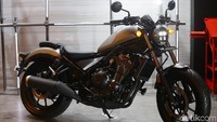 Motor ini dipasarkan dengan harga OTR (On The Road) DKI Jakarta Rp 169.200.000. 