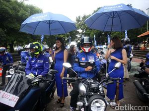 Cool, Gaya Valentino Rossi Naik Nmax Baru