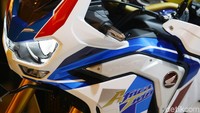 Honda CRF1100L Africa Twin Adventure Sports hadir untuk memberikan pengalaman yang luar biasa dalam menaklukkan tantangan di berbagai medan dengan daya jelajah yang jauh.