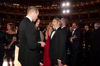 Viral, Momen Joaquin Phoenix Salah Beri Hormat ke Pangeran William
