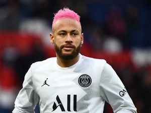 Neymar Maki Wasit yang Memintanya Berbahasa Prancis