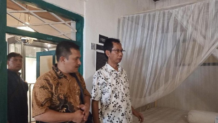 DPRD Surabaya