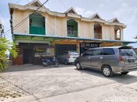 Tempat makan di Natuna tetap dikunjungi pengunjung.