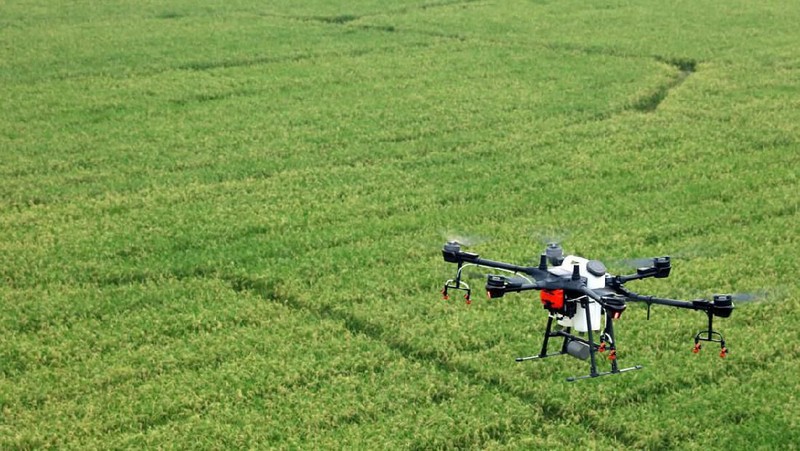 Drone Patroli Virus Corona di China