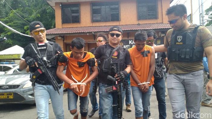 Polres Jakarta Barat menangkap komplotan perampok bersenpi yang viral.