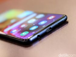 Galaxy A71 Tampil Menawan Harga Rp 6 Jutaan