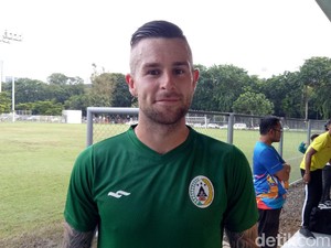 Ada Pandemi Virus Corona, Aaron Evans Bertahan di Yogyakarta