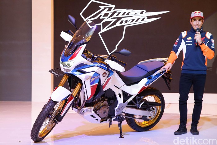 PT Astra Honda Motor (AHM) meluncurkan dua motor baru bersama pebalap MotoGP dari Repsol Honda Team, duo Marquez di Hotel Shangri-la, Jakarta Pusat, Selasa (4/3/2020). Dua motor baru Honda yang diluncurkan ini masuk ke dalam segmen big bike yakni CRF 1100L Africa Twin Adventure Sports dan Rebel.