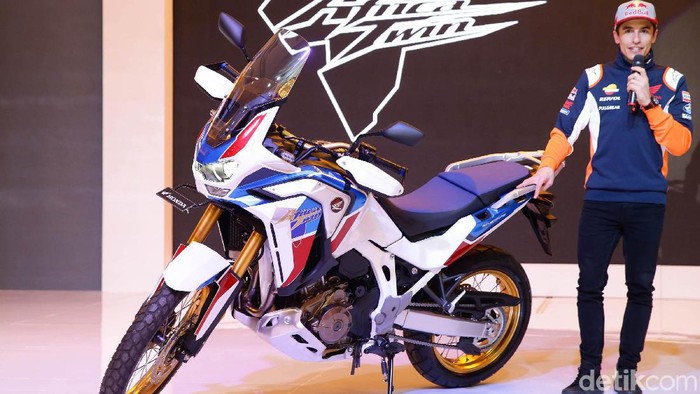 PT Astra Honda Motor (AHM) meluncurkan dua motor baru bersama pebalap MotoGP dari Repsol Honda Team, duo Marquez di Hotel Shangri-la, Jakarta Pusat, Selasa (4/3/2020). Dua motor baru Honda yang diluncurkan ini masuk ke dalam segmen big bike yakni CRF 1100L Africa Twin Adventure Sports dan Rebel.