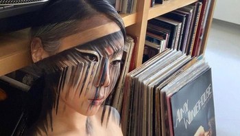 Setelah bekerja sebagai makeup artist untuk teater, Dain merasa butuh melakukan sesuatu yang lebih kreatif dan personal. Foto: Instagram/Dain Yoon