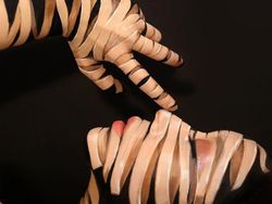 Deretan Makeup Ilusi Ini Dijamin Bikin Kepala Pusing