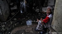 Menurut World Bank Acting Country Director untuk Indonesia, Rolande Pryce, untuk mendukung jutaan orang yang memiliki aspirasi untuk menjadi bagian kelas menengah, Indonesia perlu menciptakan lebih banyak lapangan pekerjaan dengan upah yang lebih baik. Lalu didukung oleh sistem yang kuat untuk menyediakan pendidikan yang berkualitas dan jaminan kesehatan universal.