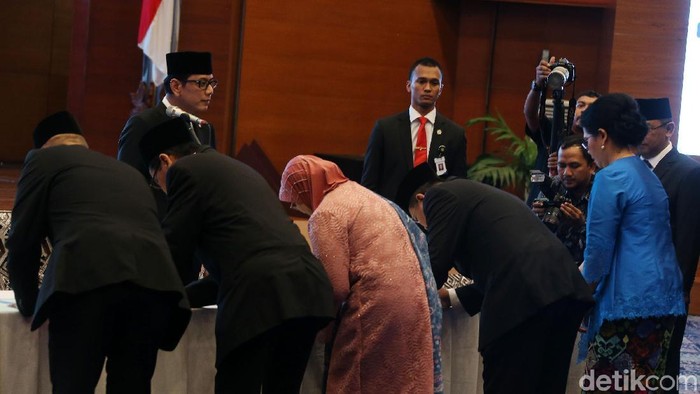 Menteri Pariwisata dan Ekonomi Kreatif Wishnutama Kusubandio melantik pejabat Pimpinan Tinggi Madya (Eselon I) dan Pejabat Pimpinan Tinggi Pratama (Eselon II) di Balairung Soesilo Soedarman, Gedung Sapta Pesona Jakarta, Rabu (5/2/2020).