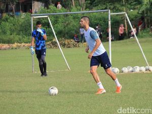 Cari Striker Asing, Persela Lamongan Ditawari Pemain Brasil dan Bosnia