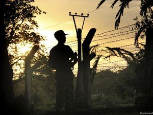 Myanmar Tutup Akses Internet di Rakhine