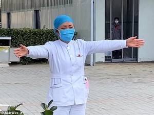Video Viral Perawat Tak Bisa Peluk Anaknya karena Virus Corona Bikin Nangis