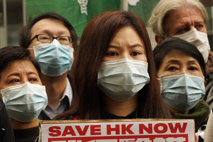 Staf medis di Hong Kong gelar aksi demo terkait wabah virus corona. Mereka minta perbatasan china ditutup sementara guna cegah penyebaran virus yang makin luas.