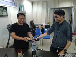 Tangan Bionik Canggih Buatan Undip Semarang