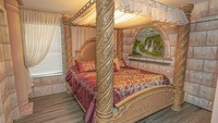  Terakhir, ini khusus untuk traveler yang suka dengan ketenangan. Dengan ranjang mewah dan dinding yang memiliki gambar jendela menuju air terjun, rasanya akan seperti tinggal di istana. (Loma Homes)