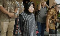 Ekspresi Risma Saat Terima Surat Dari Netizen Penghinanya