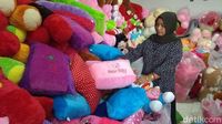Pasutri Korban PHK Raup Cuan dari Bisnis Boneka