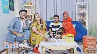 Allan yang lahir pada 8 Desember 1988 ini membawakan program Meja Gunjing yang tayang di YouTube. Acara ini membahas soal kehidupan para selebriti yang jarang diketahui masyarakat. Foto: instagram @allanwangsa
