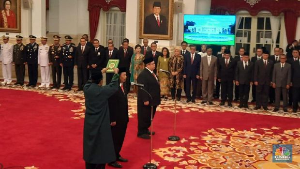 Suasana pelantikan Kepala BPIP dan Kepala BPKP di Istana Merdeka, Kompleks Istana Kepresidenan, Jakarta, Rabu (6/2/2020).