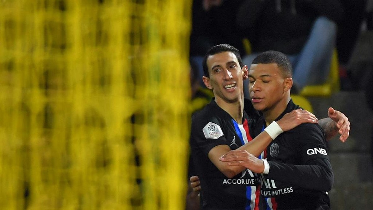 Angel Di Maria meyakini, Kylian Mbappe tidak perlu meninggalkan PSG. (Foto: OIC VENANCE / AFP)