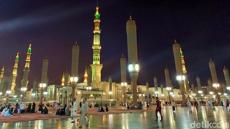 Ilustrasi Masjid Nabawi Madinah Ilustrasi masjid nabawi madinah