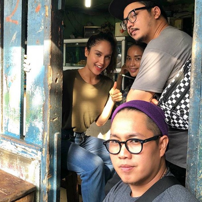 seleb makan di warteg