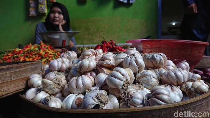 Bawang Putih di Trenggalek Tembus Rp 50 ribu