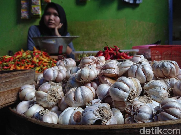 Bawang Putih di Trenggalek Tembus Rp 50 ribu