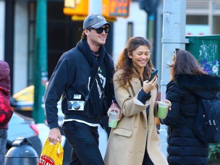 Dikabarkan Jadian, Jacob Elordi Kepergok Ngopi Bareng Zendaya