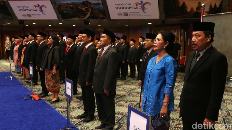 Wishnutama Lantik Pejabat Tinggi Baru Kemenparekraf/Baparekraf Menteri Pariwisata dan Ekonomi Kreatif Wishnutama Kusubandio melantik pejabat Pimpinan Tinggi Madya (Eselon I) dan Pejabat Pimpinan Tinggi Pratama (Eselon II) di Balairung Soesilo Soedarman, Gedung Sapta Pesona Jakarta, Rabu (5/2/2020).