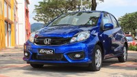 Lain Toyota lain juga dengan Honda. Honda memiliki LCGC pada model Brio Satya. Brio Satya punya banderol harga mulai dari Rp 146.000.000 sampai Rp 170.100.000 untuk varian tertingginya. Ini juga sekaligus menjadikan Brio sebagai LCGC termahal di Indonesia. Niken Purnama/detikcom.
