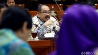 Badar--panggilan Kiagus Ahmad Badaruddin-- mengatakan pengungkapan adanya aliran keuangan kepala daerah di kasino di luar negeri berawal dari refleksi akhir tahun PPATK.