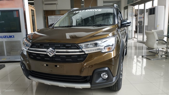 Suzuki XL7 di Indonesia sudah berada di diler bilangan Jakarta