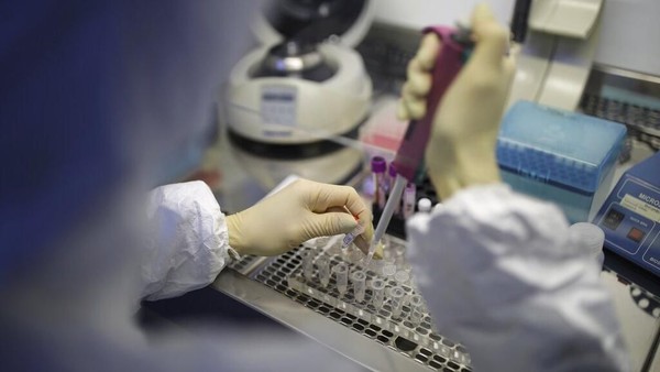 Ilmuwan Dunia Berlomba Kembangkan Vaksin Virus Corona