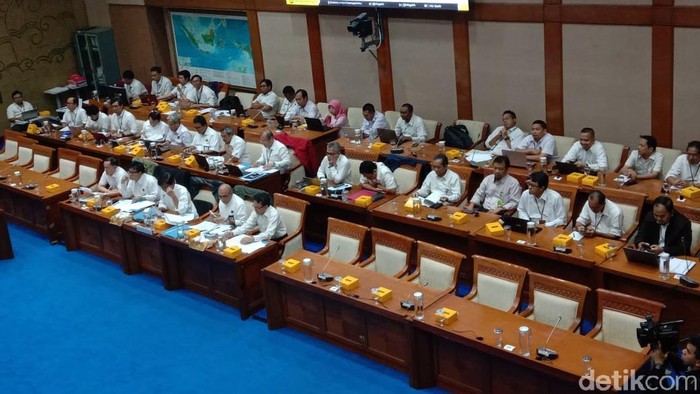 DPR Panggil Dirjen Ketenagalistrikan Bahas Pembangkit dan Transmisi Listrik