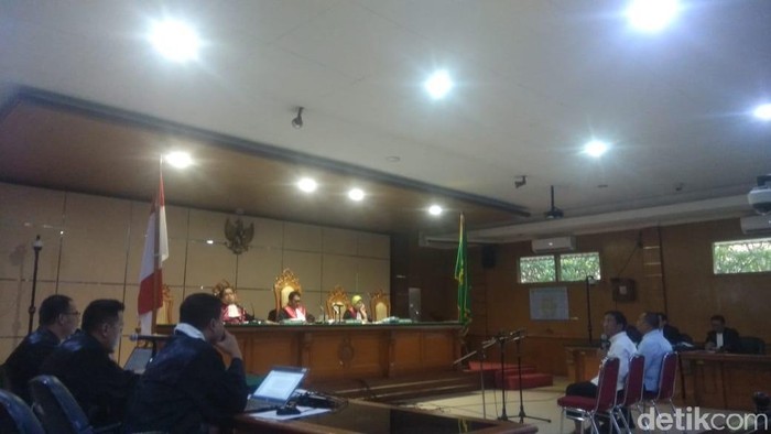 Sidang Kasus Suap Bupati Indramayu Supendi