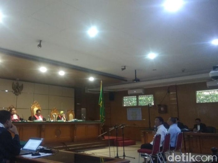 Sidang Kasus Suap Bupati Indramayu Supendi