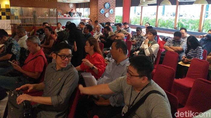 Investor Reksa Dana Emco Asset Management Teriak Uangnya Nyangkut Investor Reksa Dana Emco Asset Management Teriak Uangnya Nyangkut