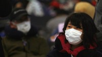 China Eastern merupakan pesawat terakhir yang melakukan penerbangan setelah pemerintah Indonesia melalui Kementerian Perhubungan memutuskan mulai tanggal 5 Februari 2020 jam 00.00 WIB hingga batas waktu yang belum ditentukan, menunda penerbangan dari dan menuju daratan Cina terkait terus berkembangnya kasus penyebaran Novel Coronavirus. ANTARA FOTO/Fikri Yusuf.