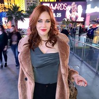 Keputusannya untuk menjadi bintang porno tak jarang mendapatkan nyinyiran dari orang sekitarnya. Namun Maitland mengaku ini sudah menjadi keputusannya. Aku ingin selulitku jadi terlihat seksi, ungkapnya.  Foto: Instagram