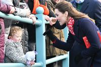 Tak Pakai Gaun Putri Raja, Kate Middleton Minta Maaf