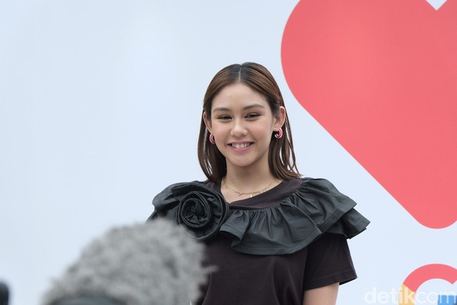 Pada acara yang digagas oleh Google Indonesia mengenai cara move on jadi pencarian kata kunci populer untuk sub kategori Romance & Relationship sepanjang 2019 ini, Vanesha Prescilla berbagi tips melupakan mantan. Foto: Anggi Mayasari / Wolipop