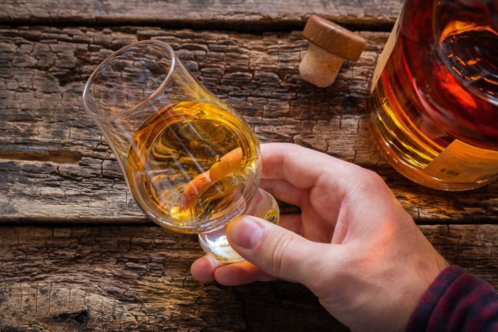 Whisky dan madu untuk obat virus corona
