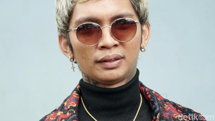 Young Lex dan Eriska Nakesya saat ditemui di studio Trans TV.