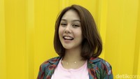 Vanesha datang untuk mempromokan film terbarunya yakni Milea: Suara dari Dilan.